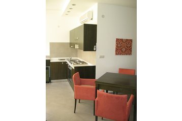 Crna Gora Privát Dobrota, Eksterijer